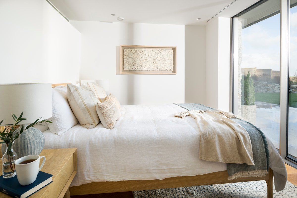 Seahorses a coastal sanctuary with pool & hot tub gallery image 4