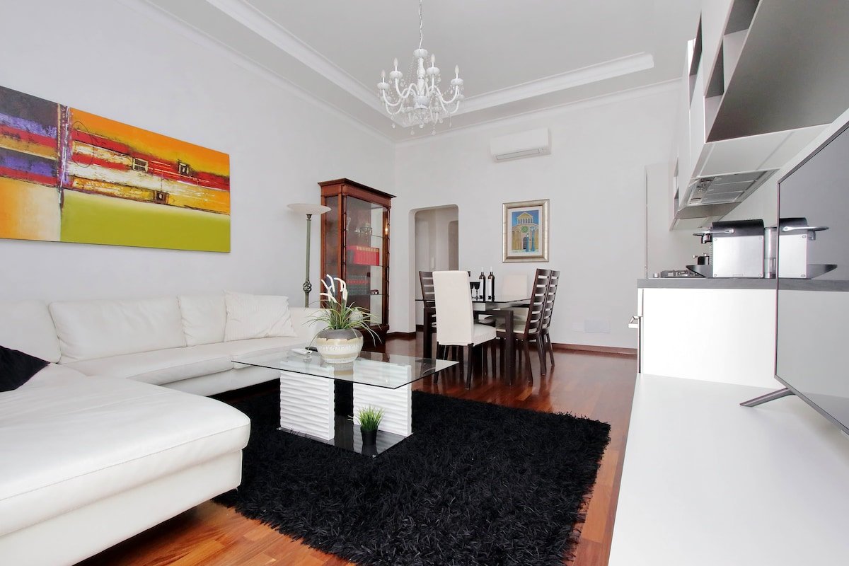 Ludovisi Delux New: 3 bed 2 bath at Spanish Steps gallery image 3