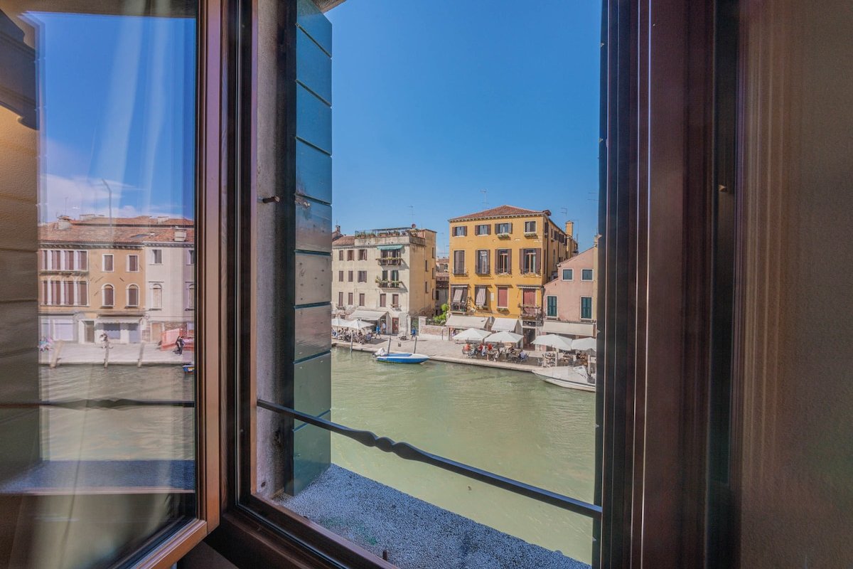 Casa Agostina: Feel the real atmosphere of Venice gallery image 4
