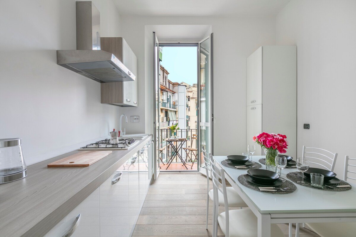 Renaissance Luxury Experience☆ UNIQUE view! gallery image 5