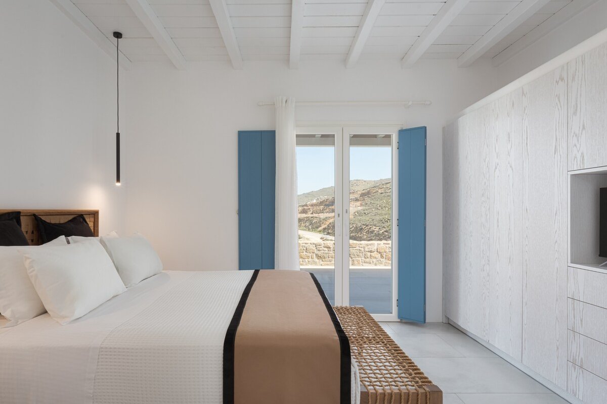 Retreat Hill Luxury Villa One Mykonos gallery image 4