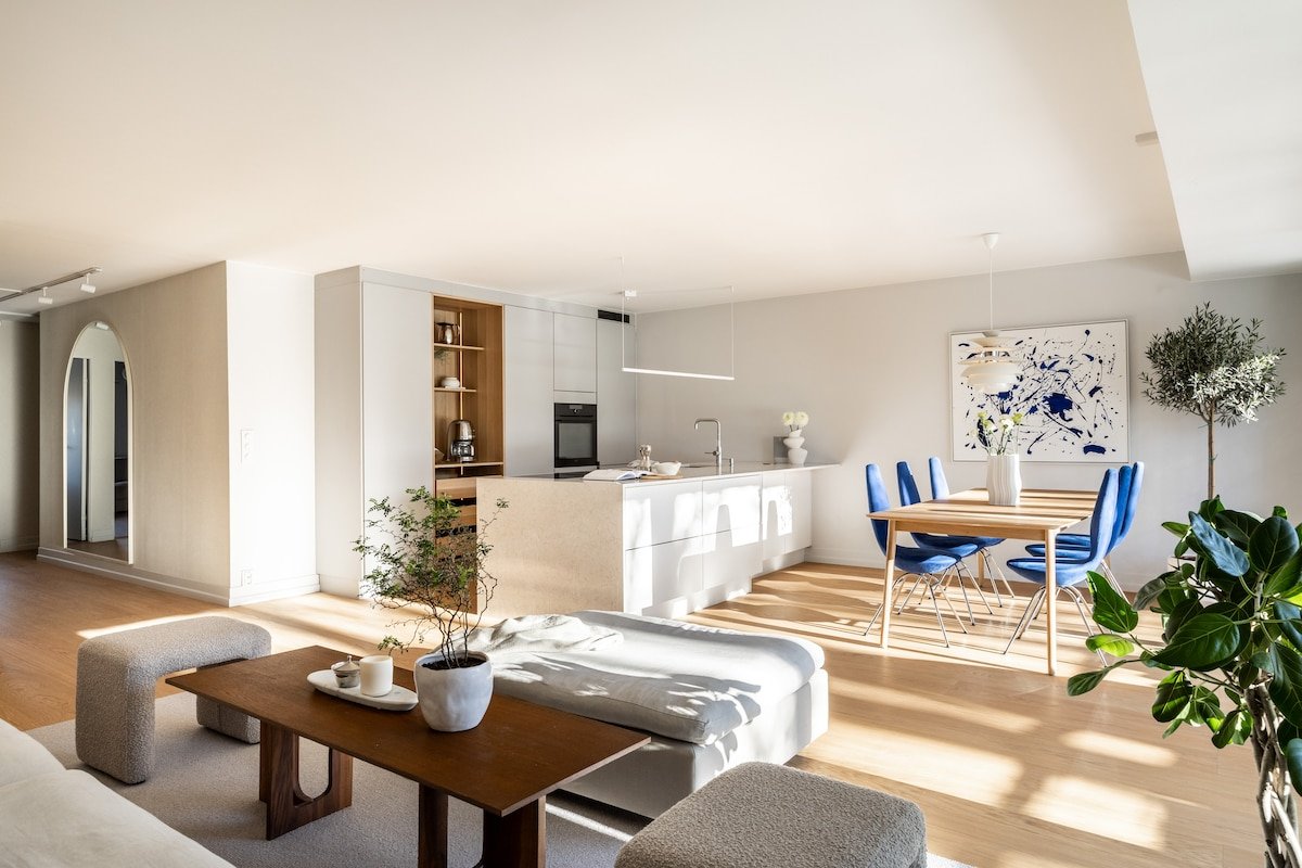 Central and newly renovated apartment gallery image 5