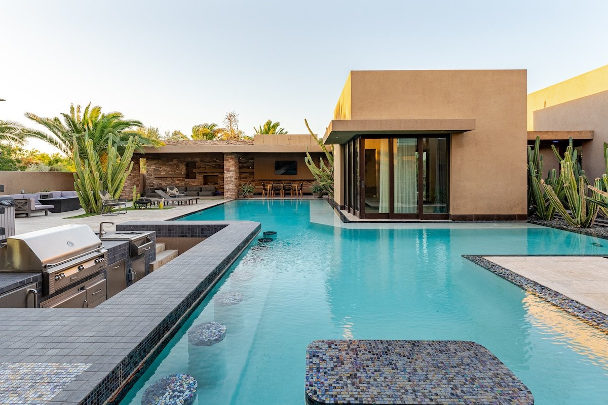 The Estate on Tomiyasu