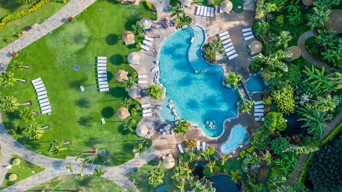 Penthouse Sweeping Ocean Views On Kaanapali Beach! gallery image 2