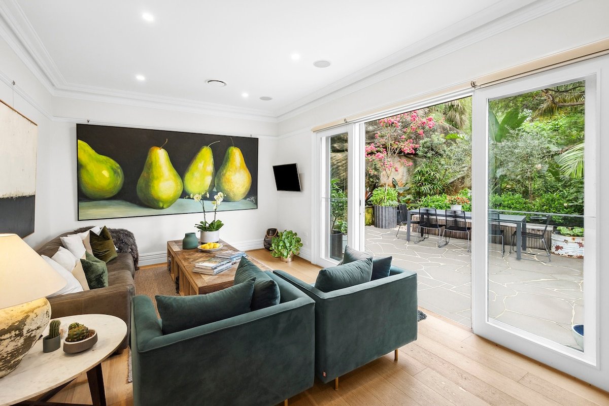 Tranquil city escape gallery image 3