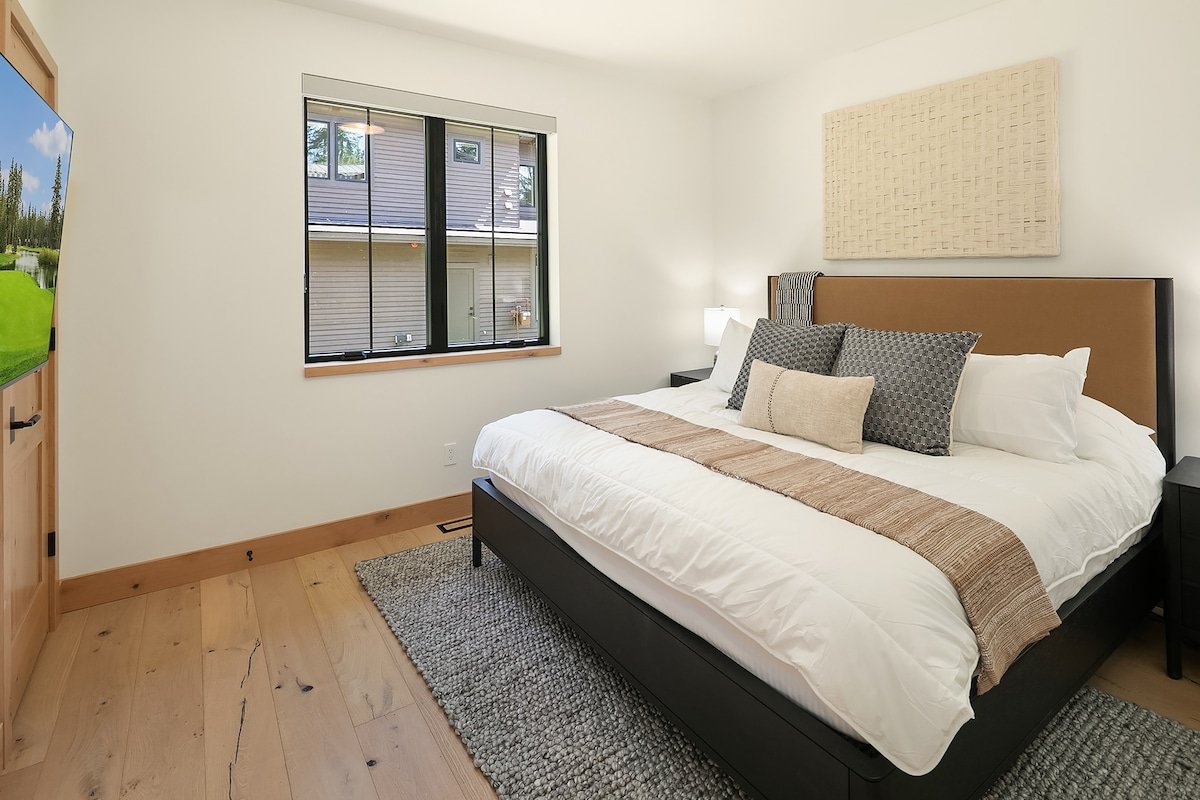 Exquisite Spa Inspired Retreat! Wet Sauna Room*gar gallery image 4