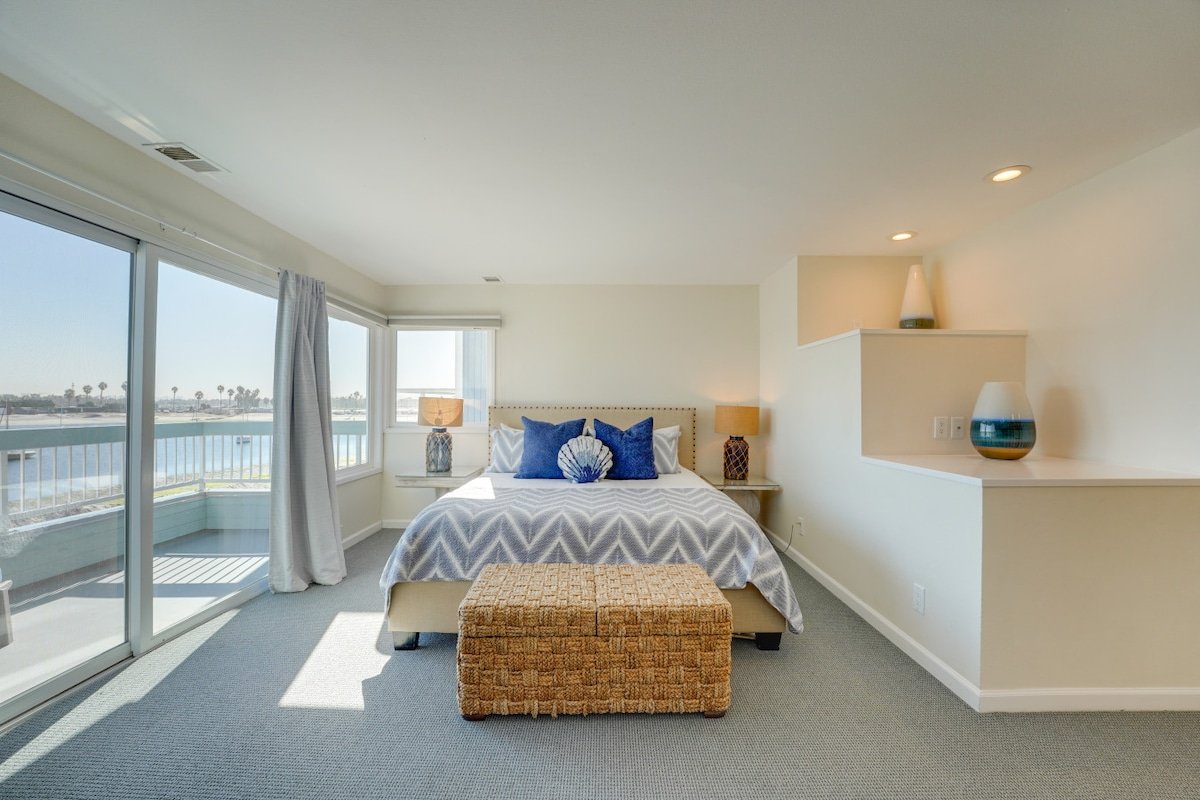 Unique Bayside Deal, Combine 2 Units! gallery image 4