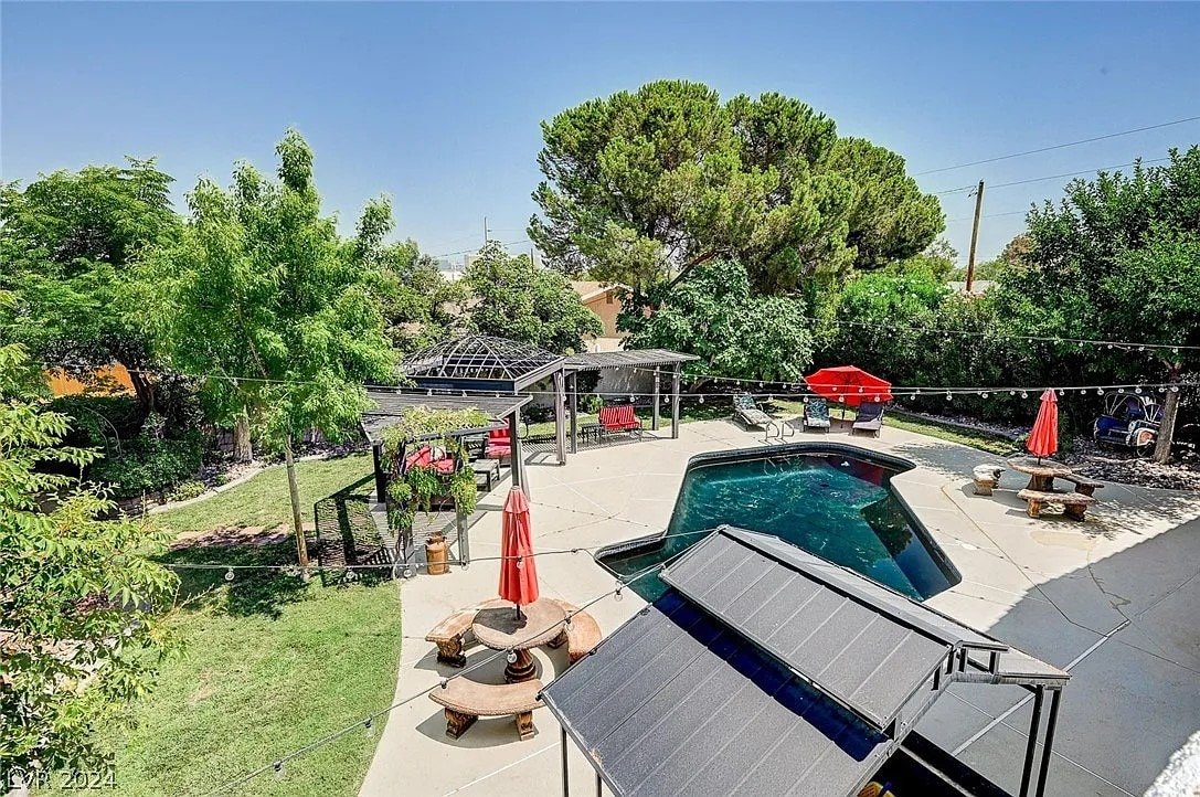 #55 Rodeo Friendly Big RV Parking For HorseTrailer gallery image 2