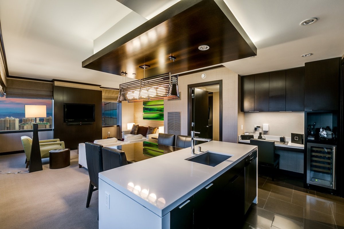 Vdara Best Penthouse Iconic Bellagio Ftn View46026 gallery image 2