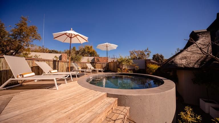 Mhondoro Safari Lodge & Villa 2 Bedroom Family Pool Suite
