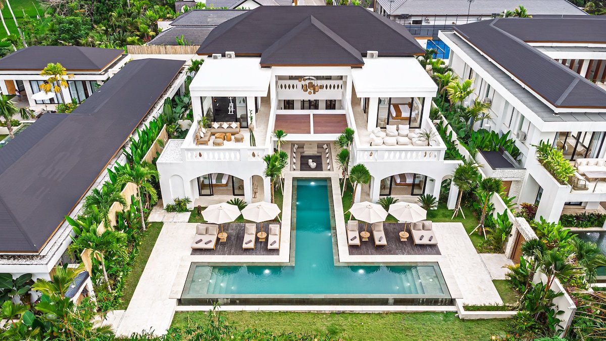 Lizok: Family 5BR Villa w/Infinity Pool, Gym & Spa