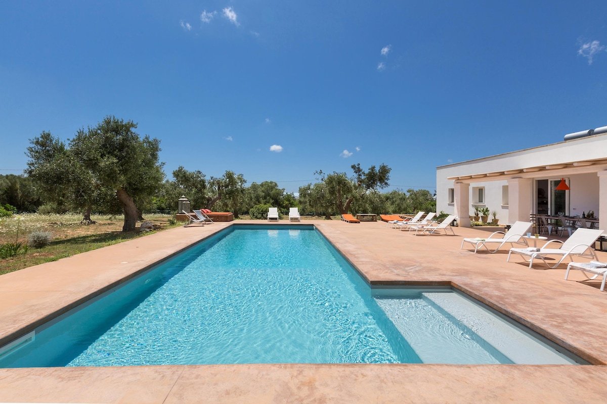 Villa Rosalorè with pool in Puglia Salento gallery image 3