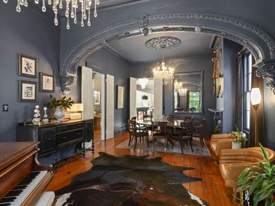 Oasis steps from Magazine Street