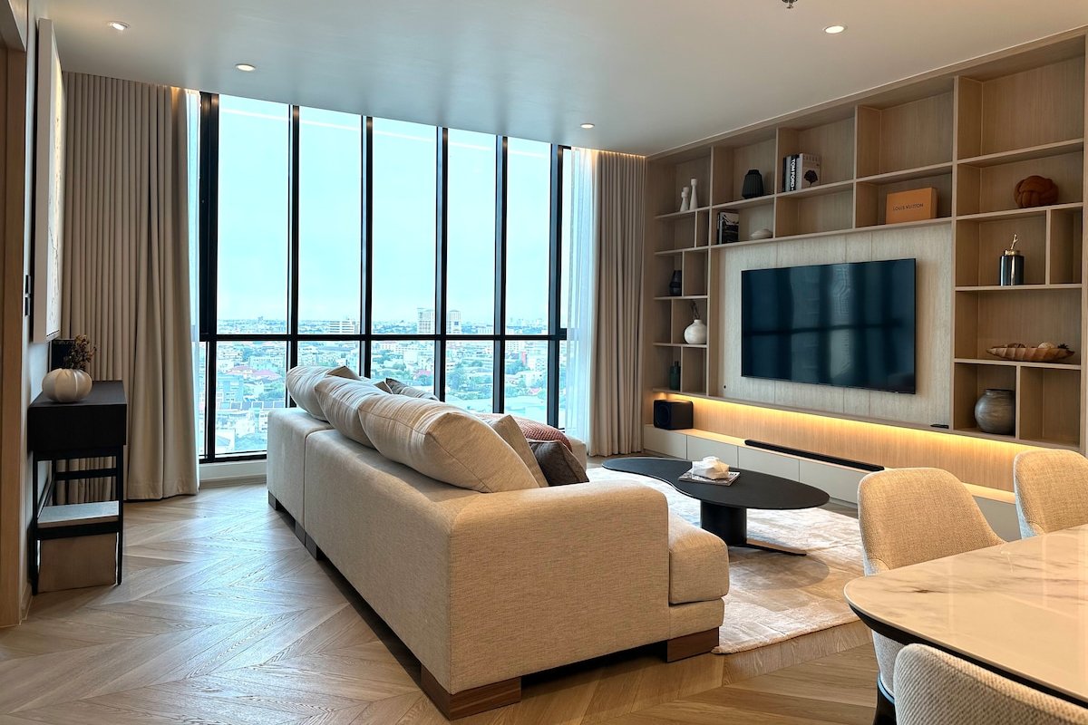 Modern Stylish 2BR near Thonglor gallery image 2