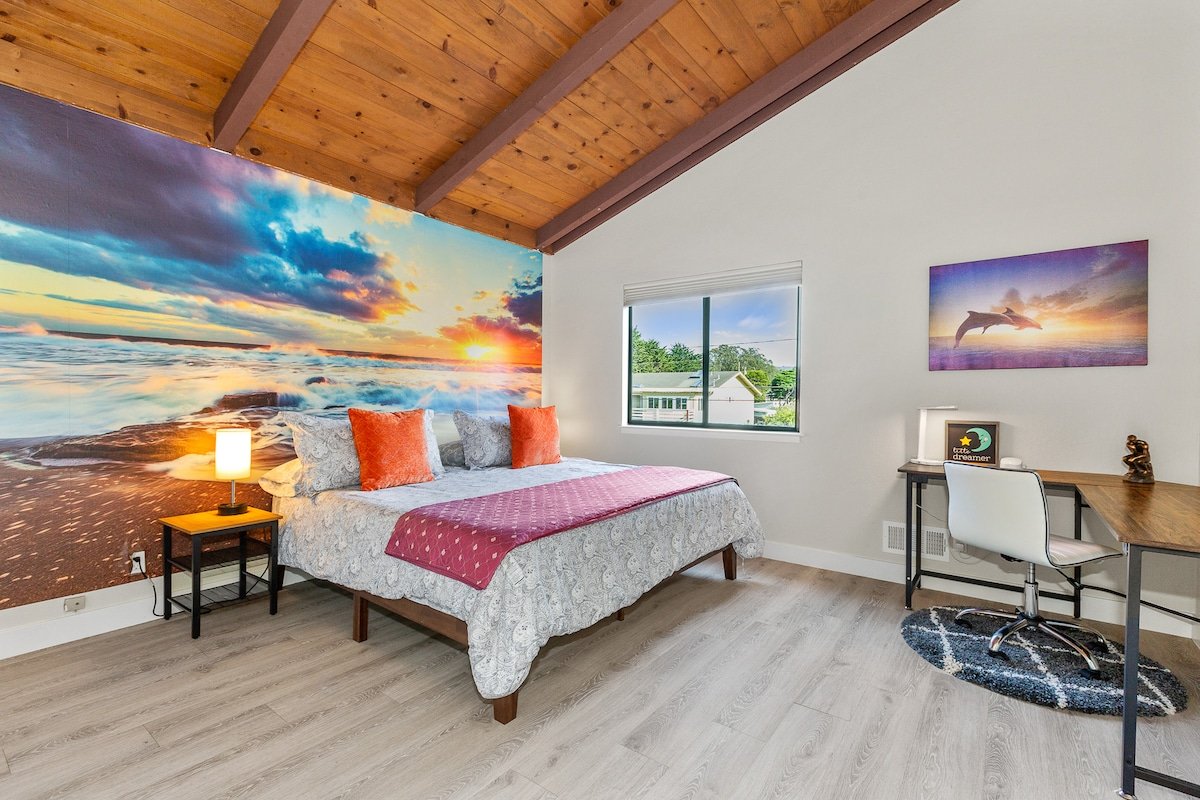 3,000+ sqft | Walk to beaches, tidepools | Pets OK gallery image 5