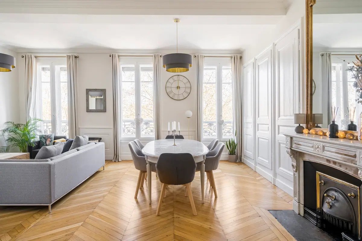 ❤Presqu’île au fil de l’eau (Hypercentre de Lyon)❤ gallery image 2