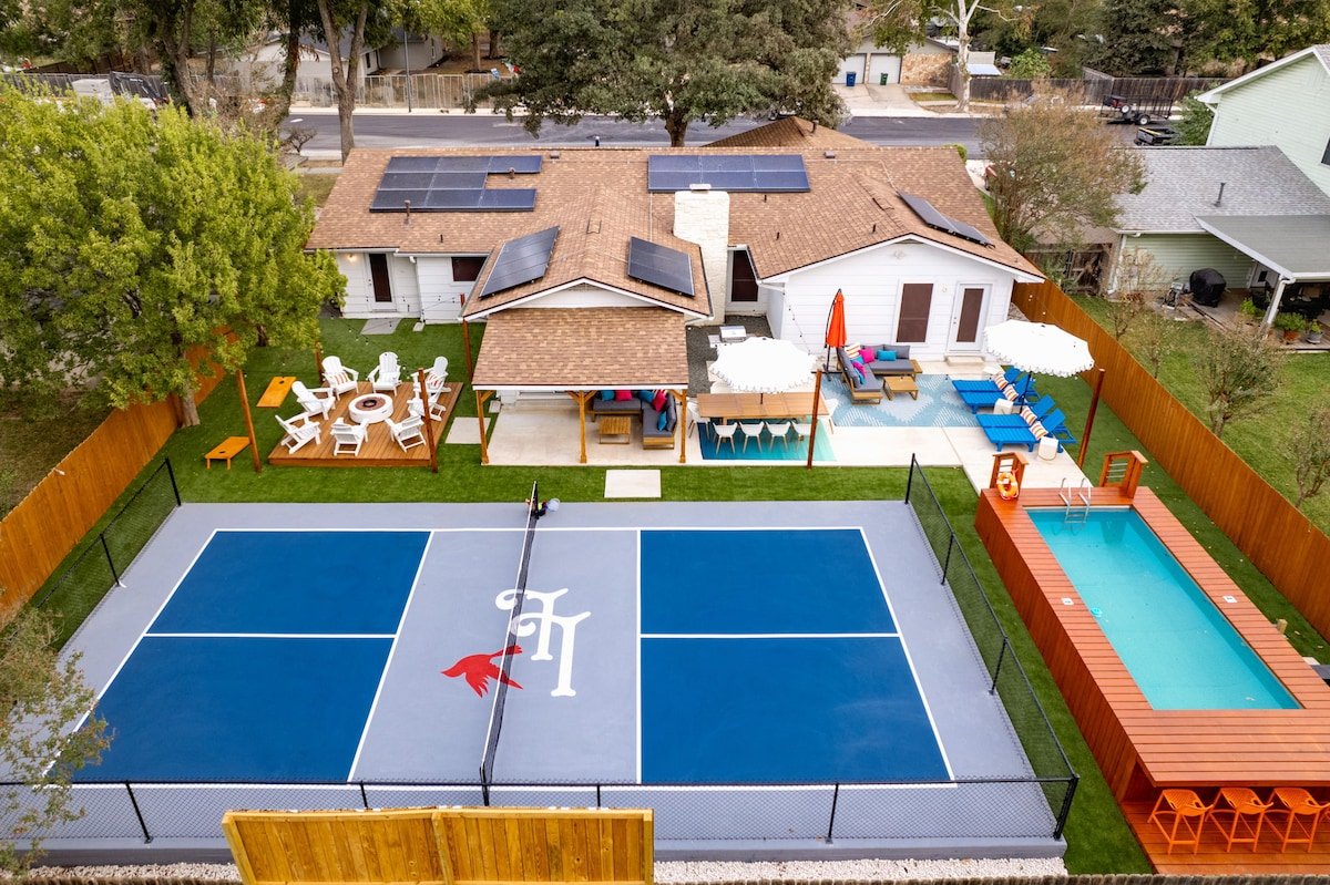 Pickleball, Pool, Bach Trip @ Ladybird Landing gallery image 3