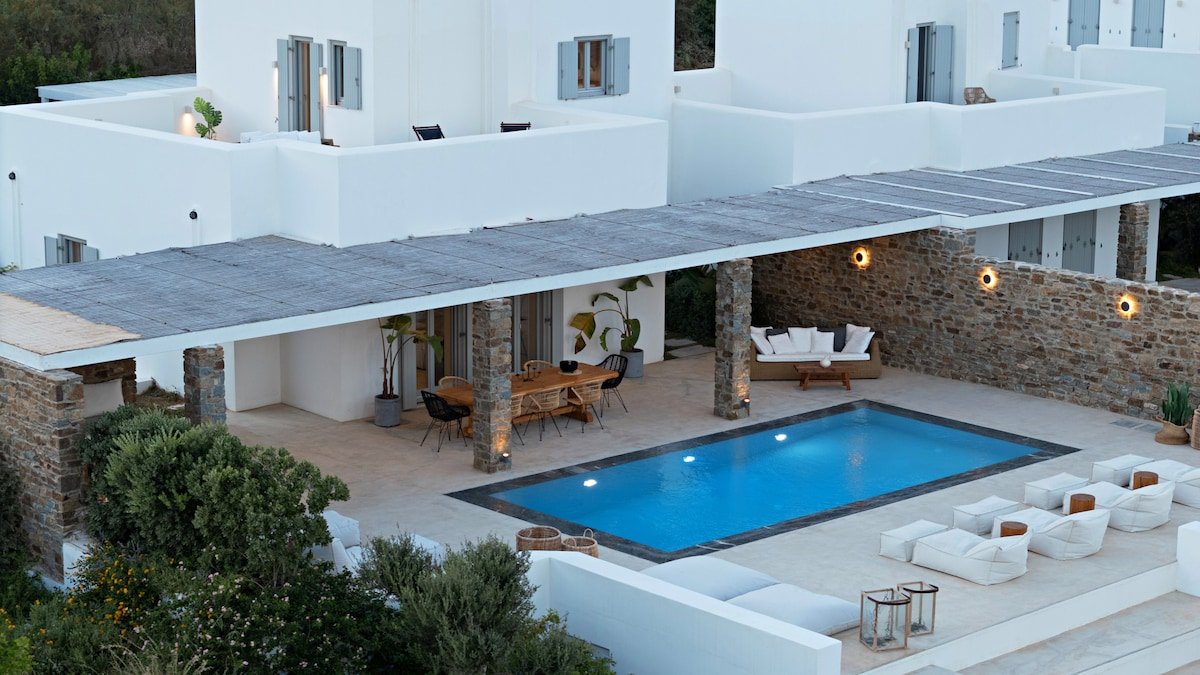 Sirocco pool villa in Antiparos gallery image 3
