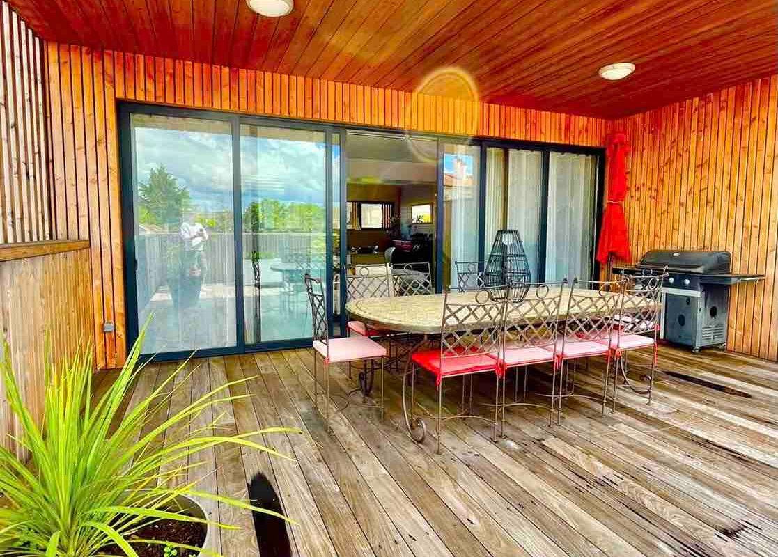 Maison avec piscine à 10 min du centre de Bordeaux gallery image 3