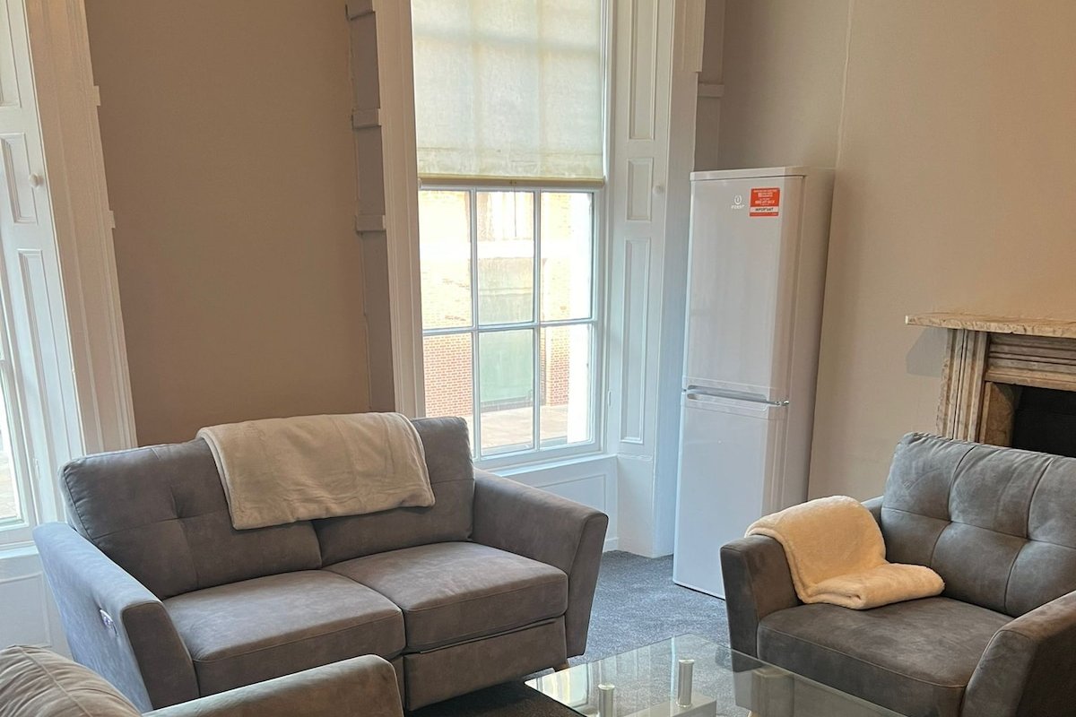 Exclusive Georgian Townhouse gallery image 2