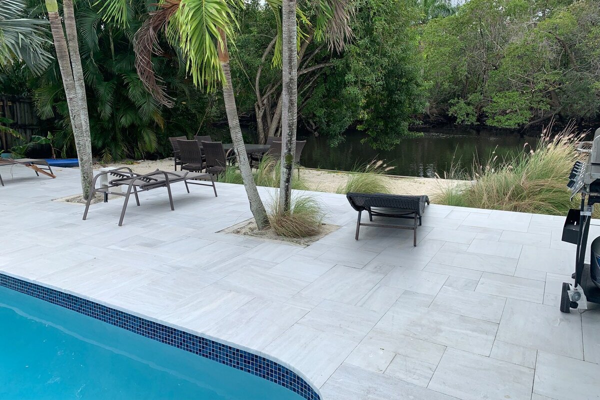 Waterfront-Heated Pool-Mini-Golf-4bedrooms-sleep10 gallery image 5