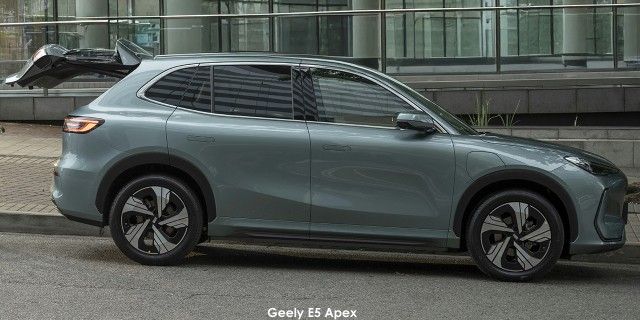 GEELY E5 APEX PLUS - 4 