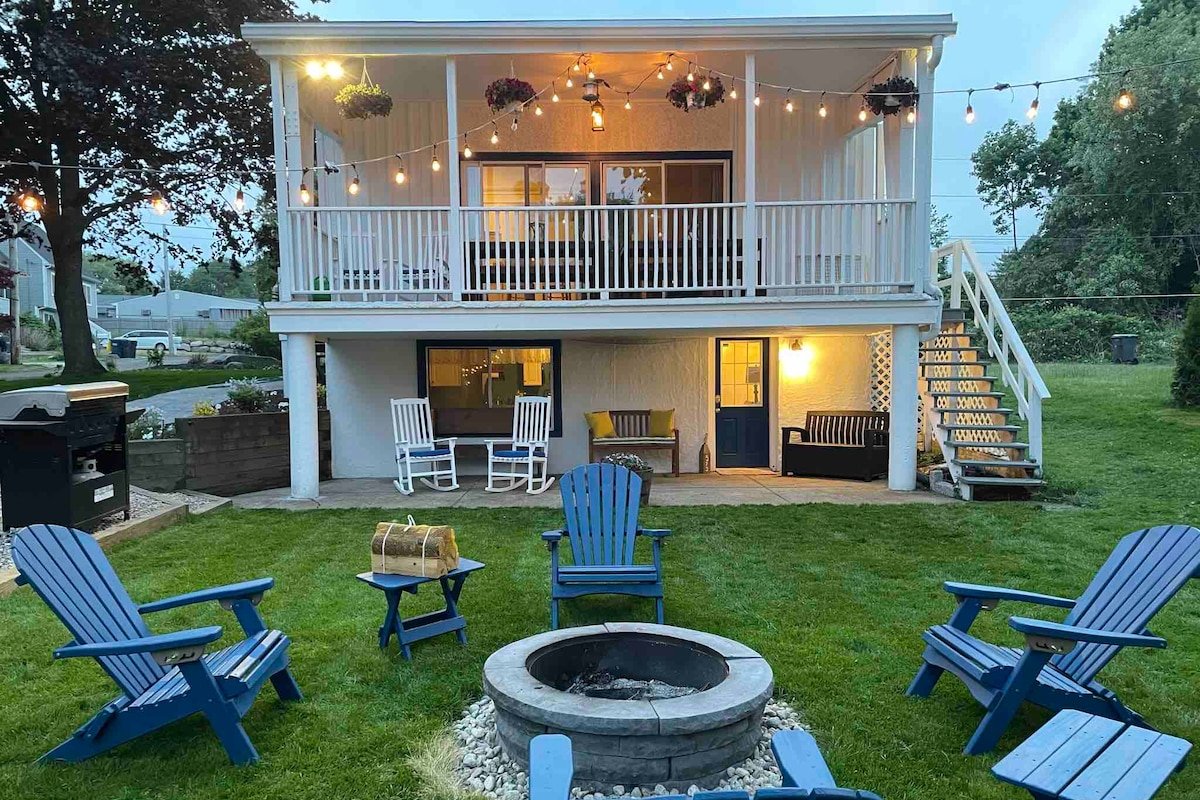 Private beach; firepit, outdoor shower, 2 kitchens gallery image 2