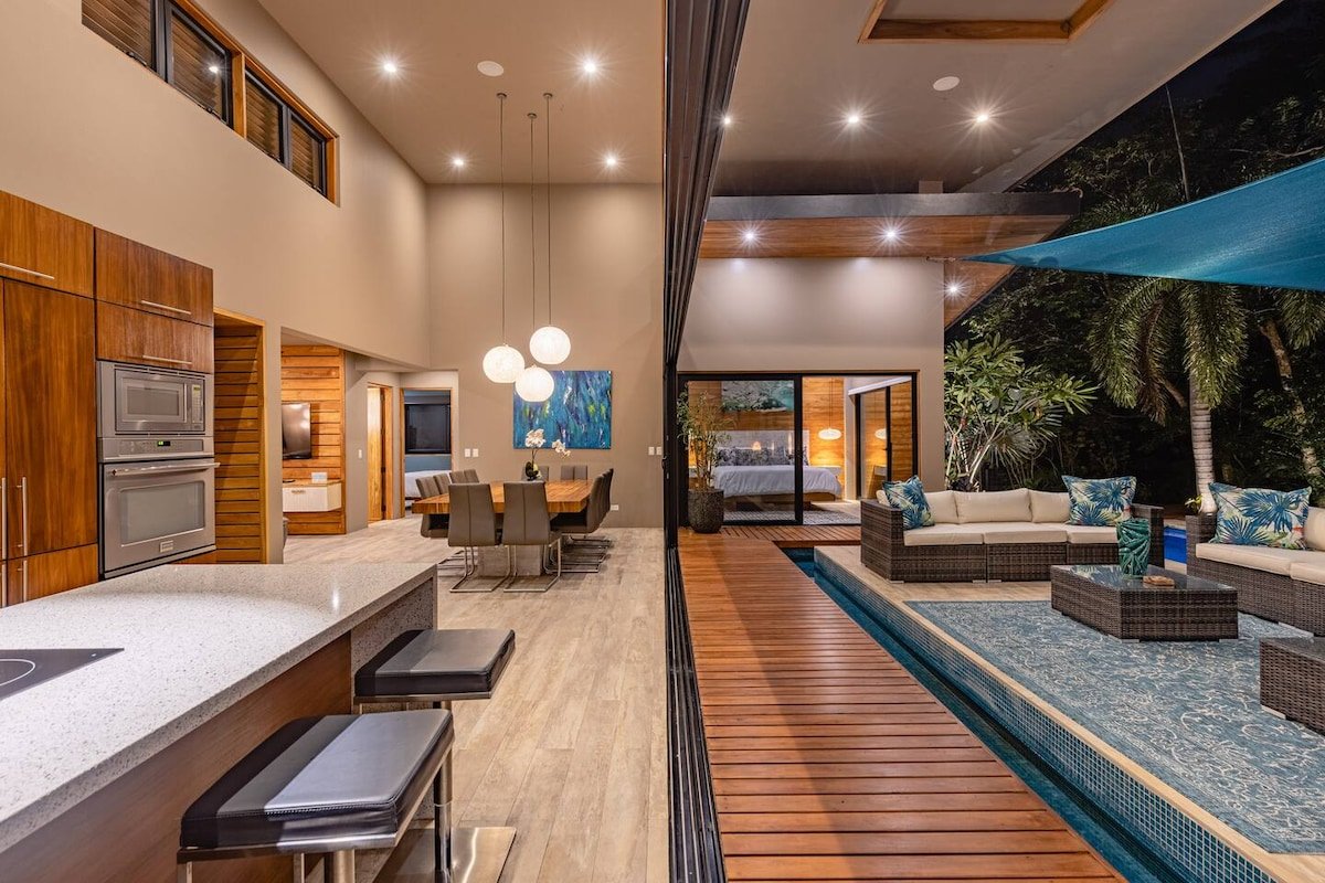 The Island House gallery image 2