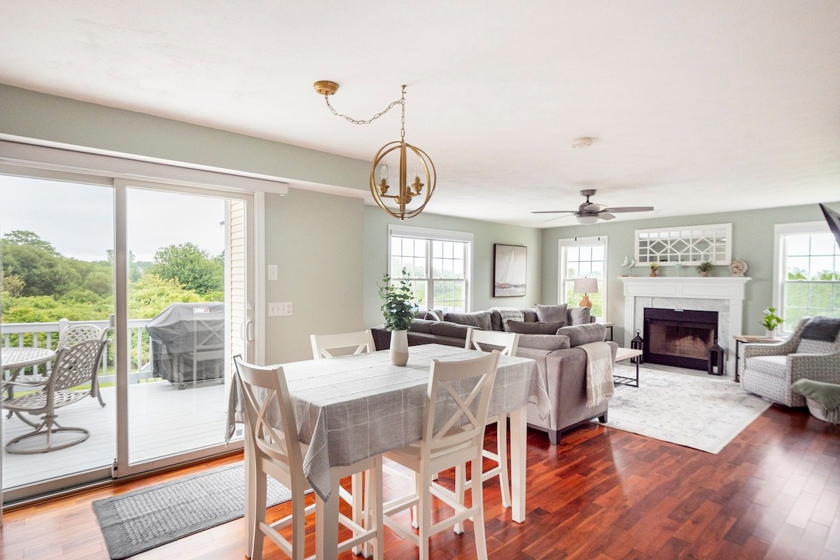 Ocean Breeze Beach House gallery image 4