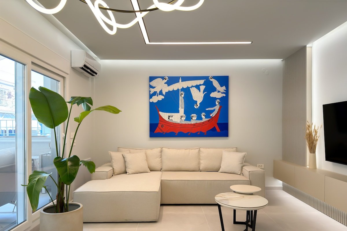 Luxurious Penthouse City Centre gallery image 2