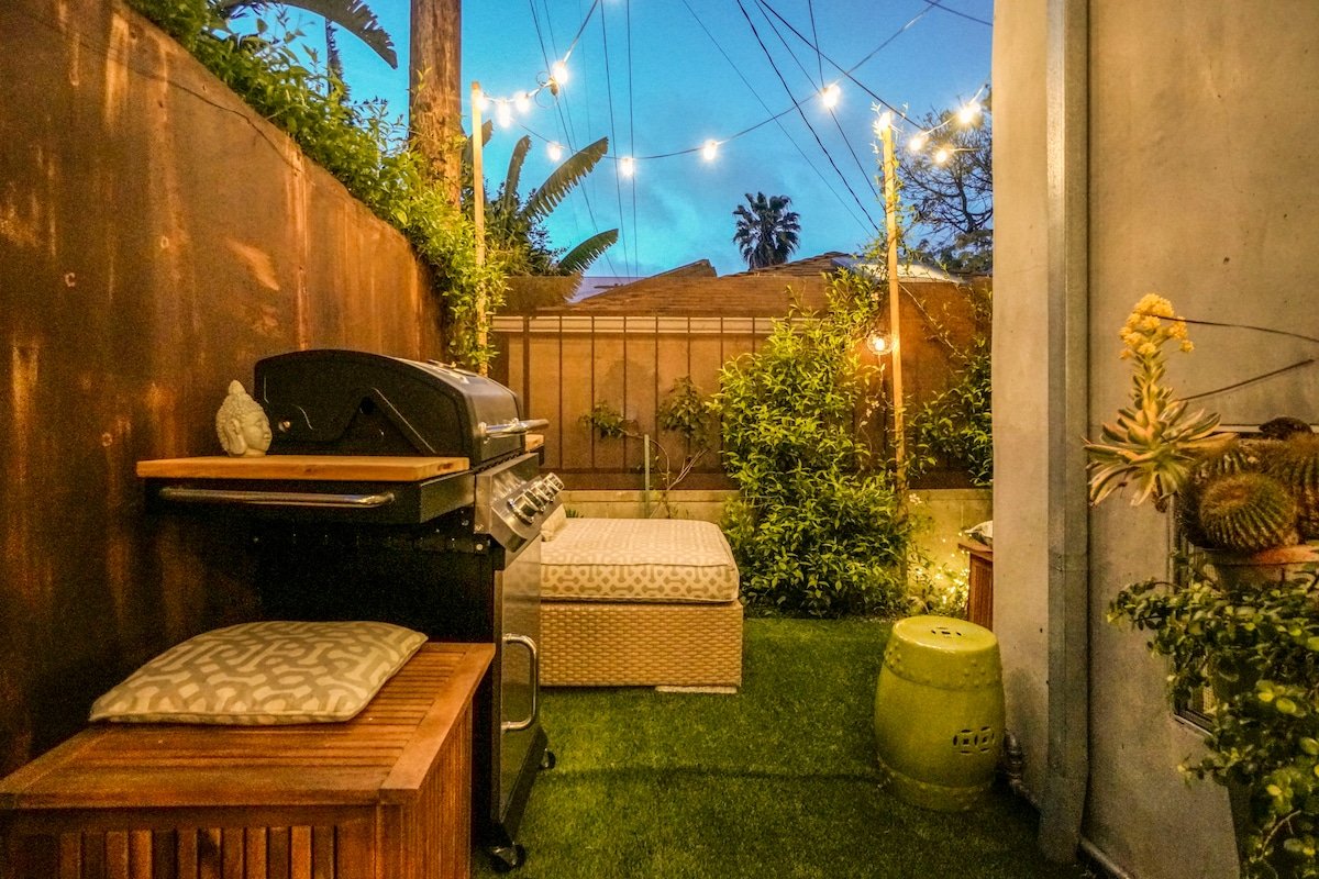 Architectural | Silver Triangle | Rooftop Deck gallery image 5