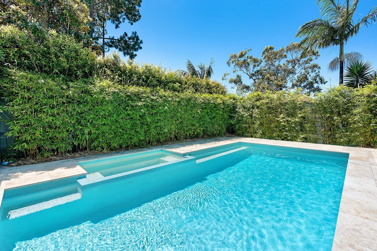 Villa Royale with Pool gallery image 5