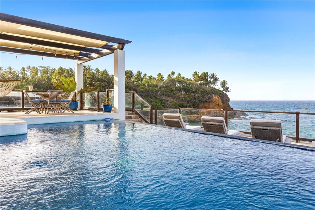Infinity Pool, Game Room & 5BR Oceanfront Retreat