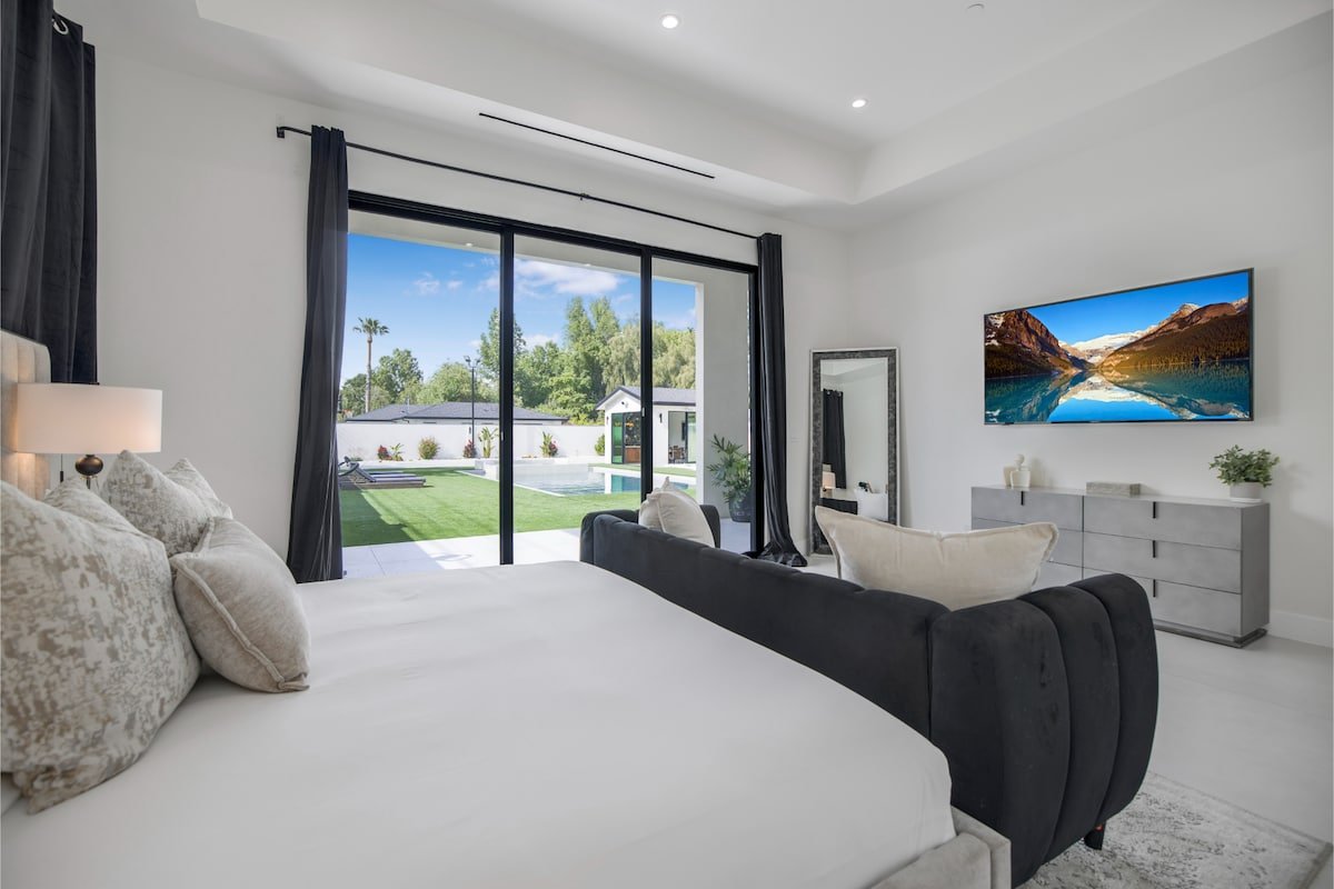 Resort-Style Retreat w/ Pool, Spa & Theater gallery image 3