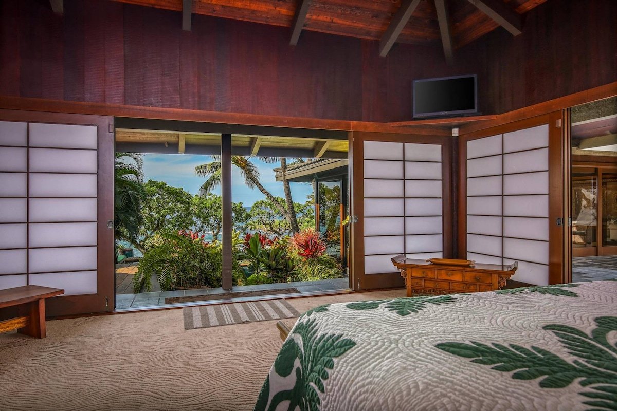 Luxury Oceanfront in Kona gallery image 3