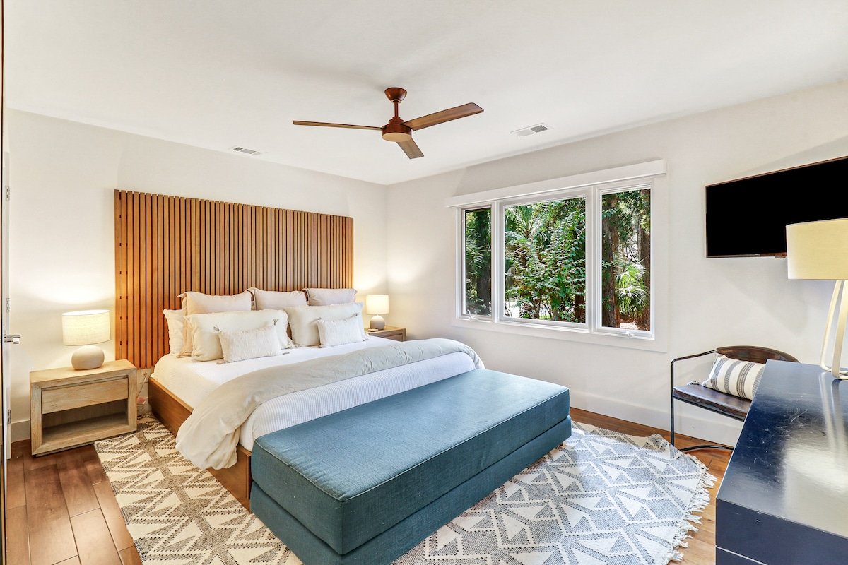 8 Gull Point gallery image 5