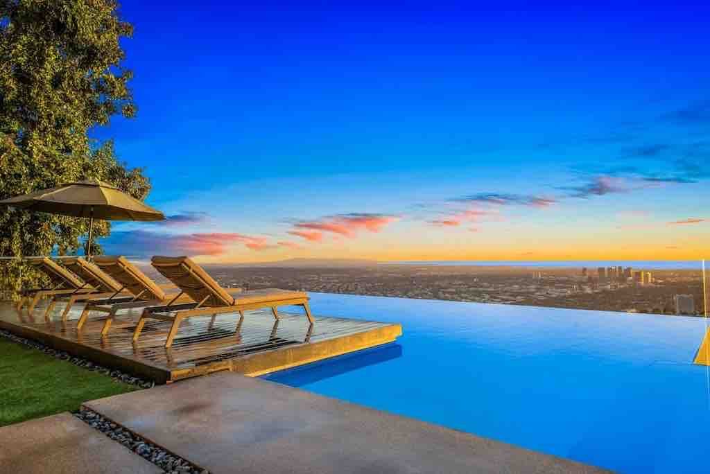 $10M Hollywood Sky Villa gallery image 2