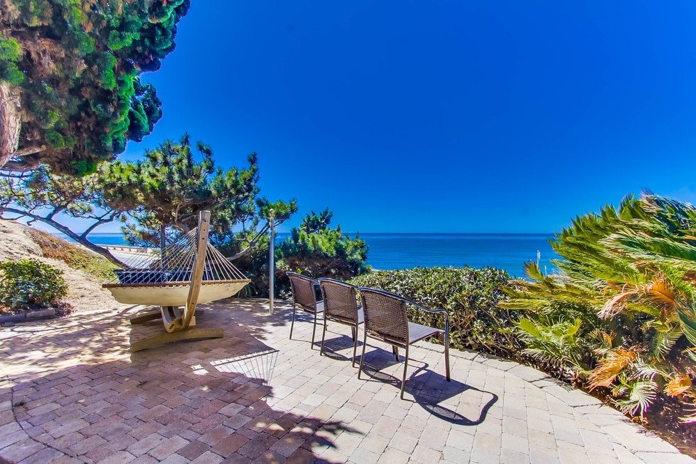 VILLA MAGNIFICA Oceanfront Home with Pool, Hot Tub gallery image 4