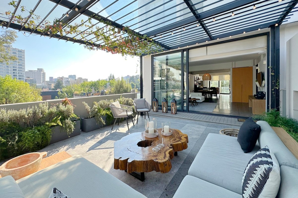 Luxury Apartment with Private Terrace & AC gallery image 3