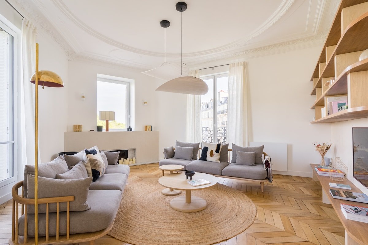 Architect’s flat near Republique