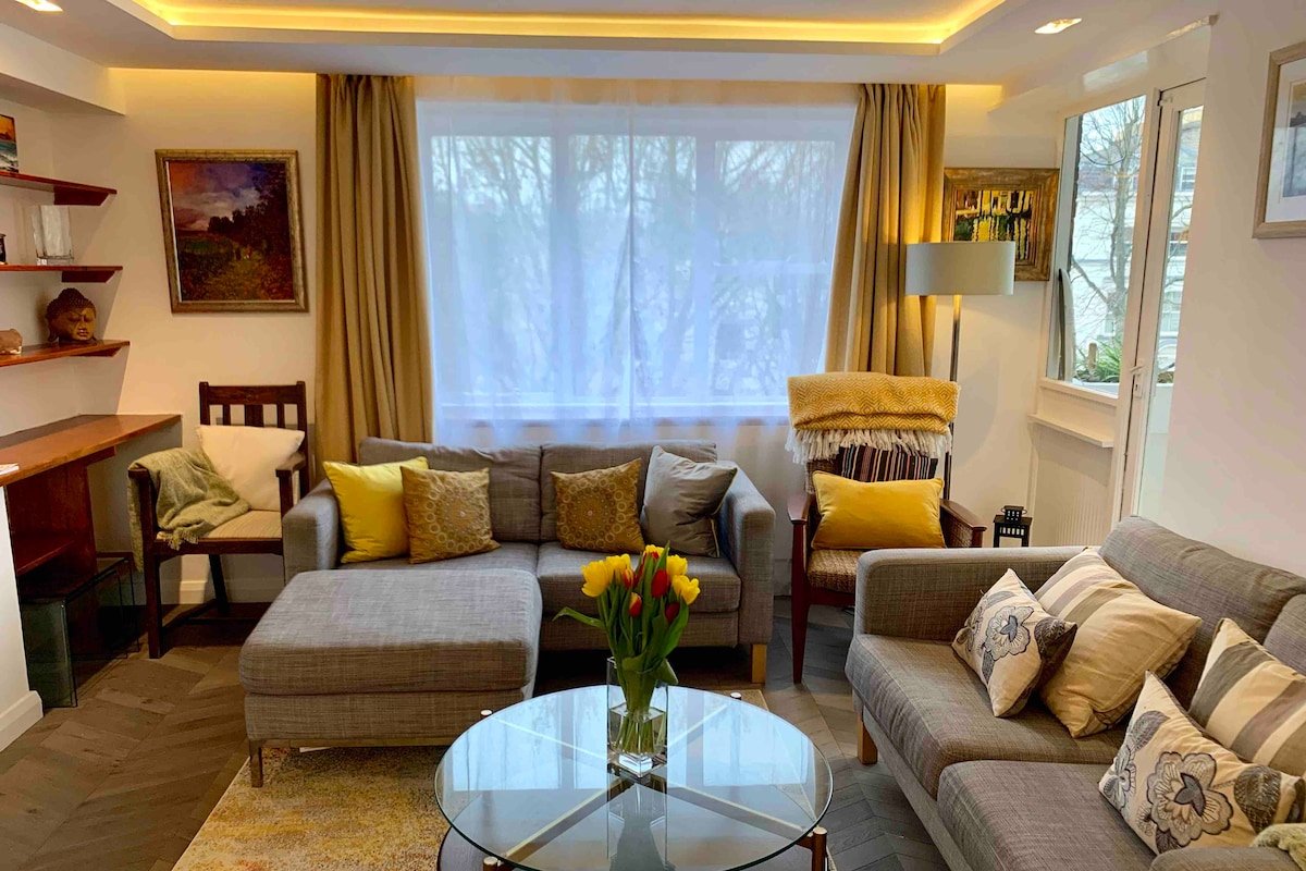 ❤️3 BEDROOM, LITTLE VENICE, 4 ACRE GARDEN gallery image 3