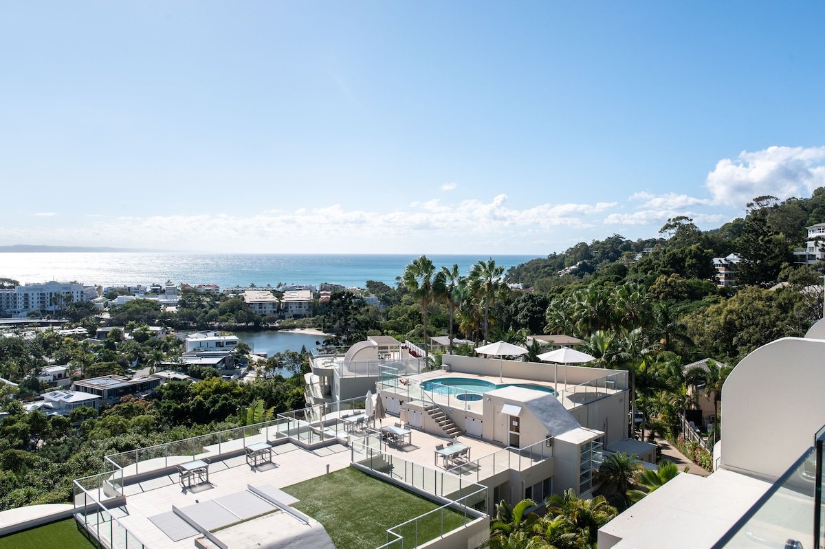 Noosa Crest Penthouse 37: Private Rooftop Pool gallery image 3