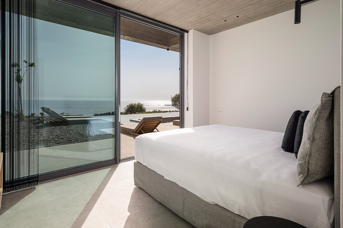 Inspiring Industrial Design Villa with Sea Views gallery image 5