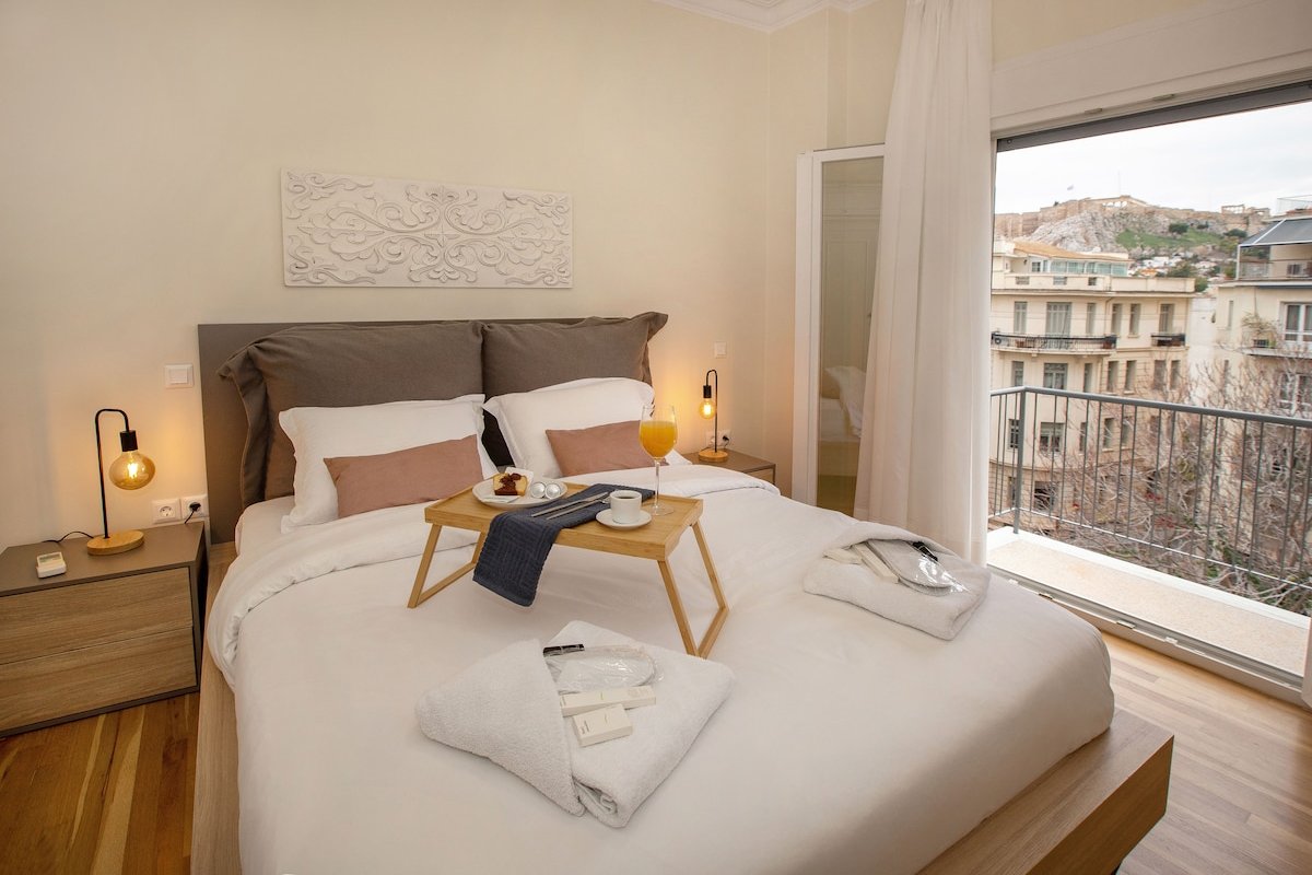 3 bedroom apt next to Syntagma with Acropolis view gallery image 5
