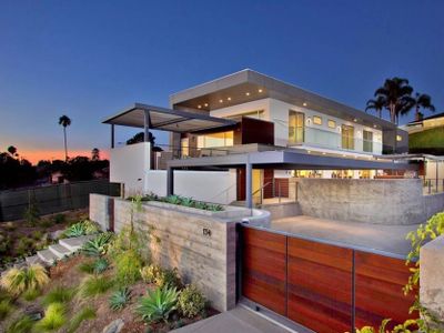 Solana Paradise – Coastal Luxury Dream Home!