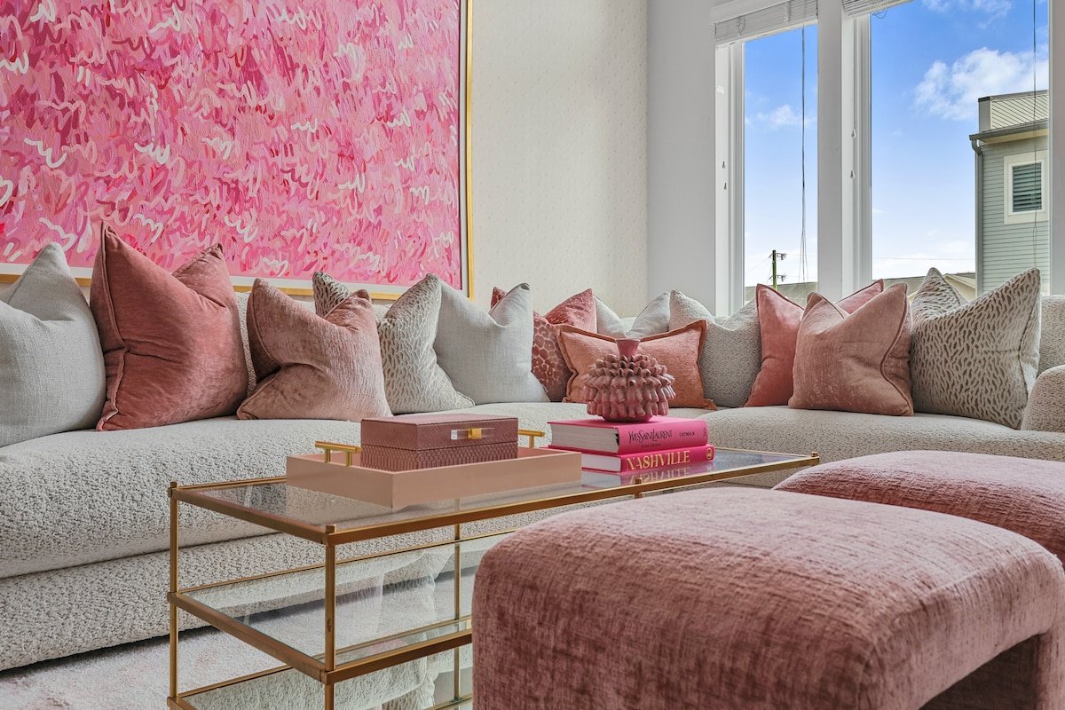 Nashville Girls Trip – 2 mi to Broadway/8 Beds! gallery image 4