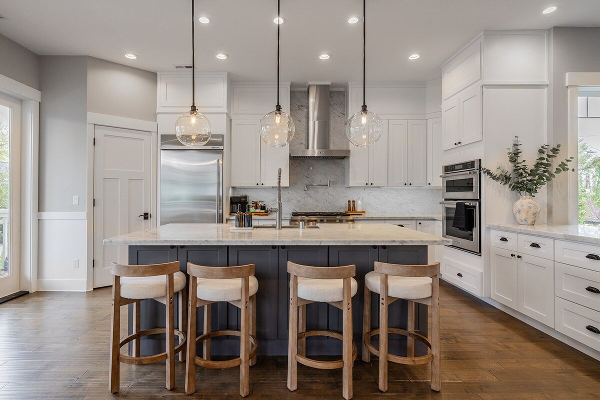 Hilltop Hideaway | Luxe Queen Anne Retreat + Views gallery image 3