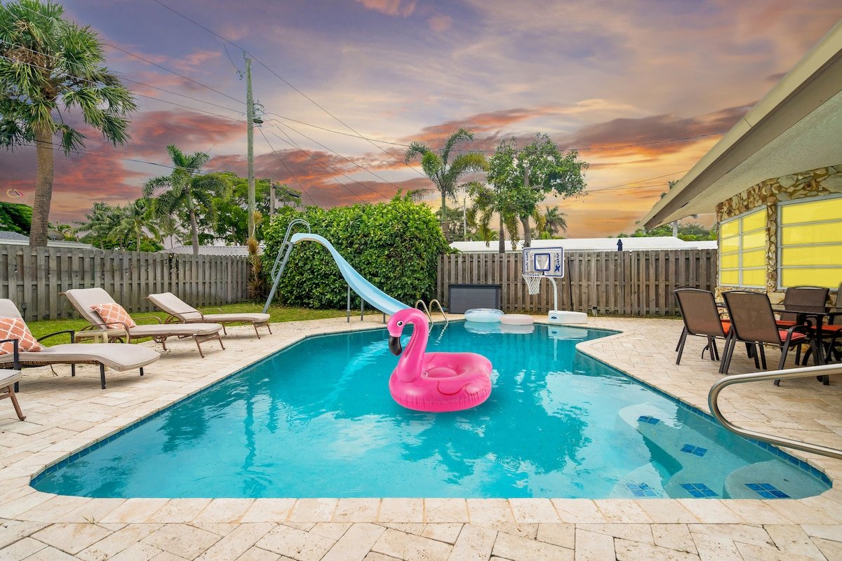 Ventur Serenity | Heated Pool, Slide & Fireplace! gallery image 3