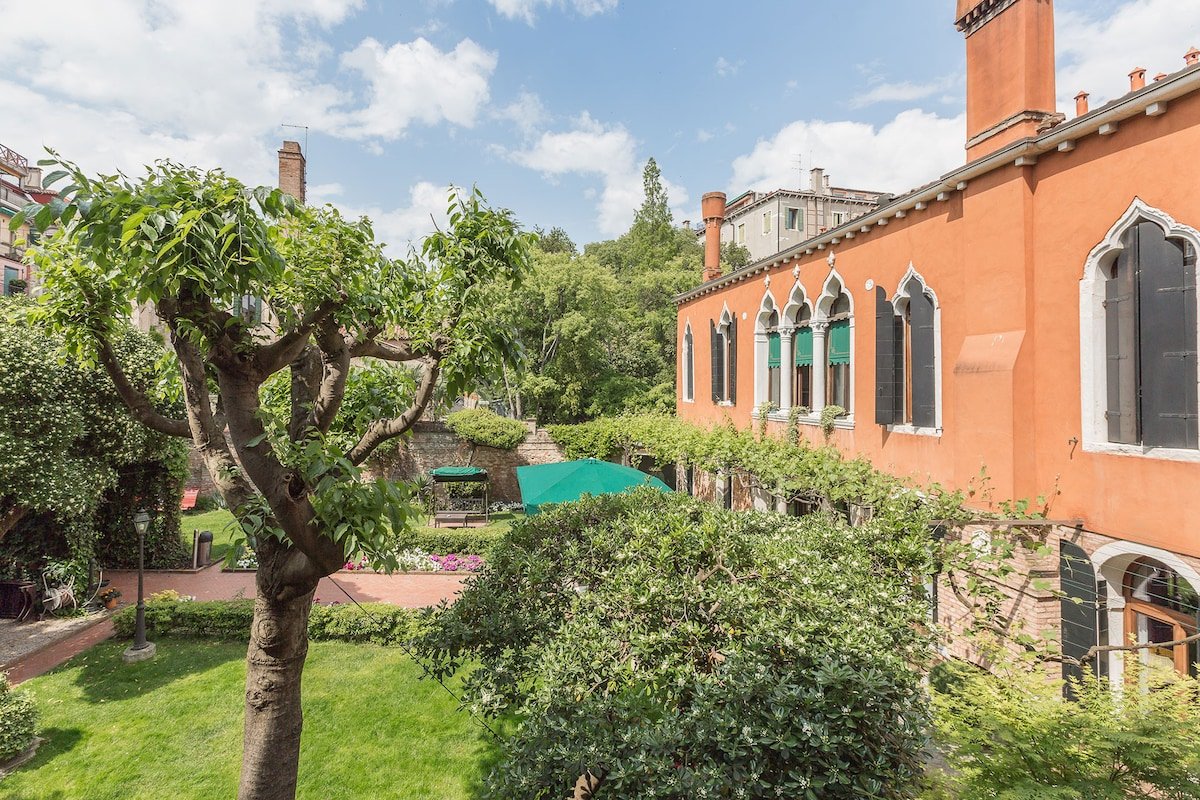 Veronese gallery image 4