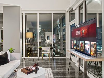 Corner High-Rise with Downtown Los Angeles Views